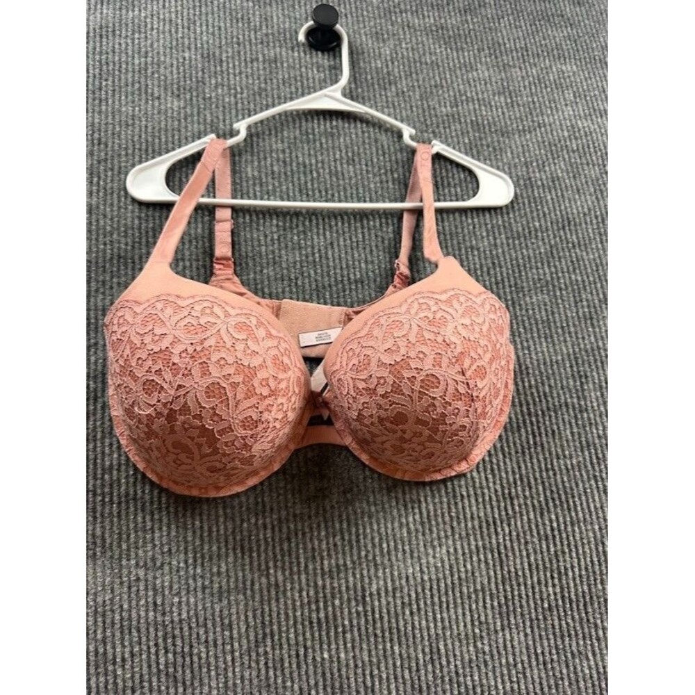 Victoria’s Secret Body By Victoria Lined Demi Bra Lace 38DDD  Pink